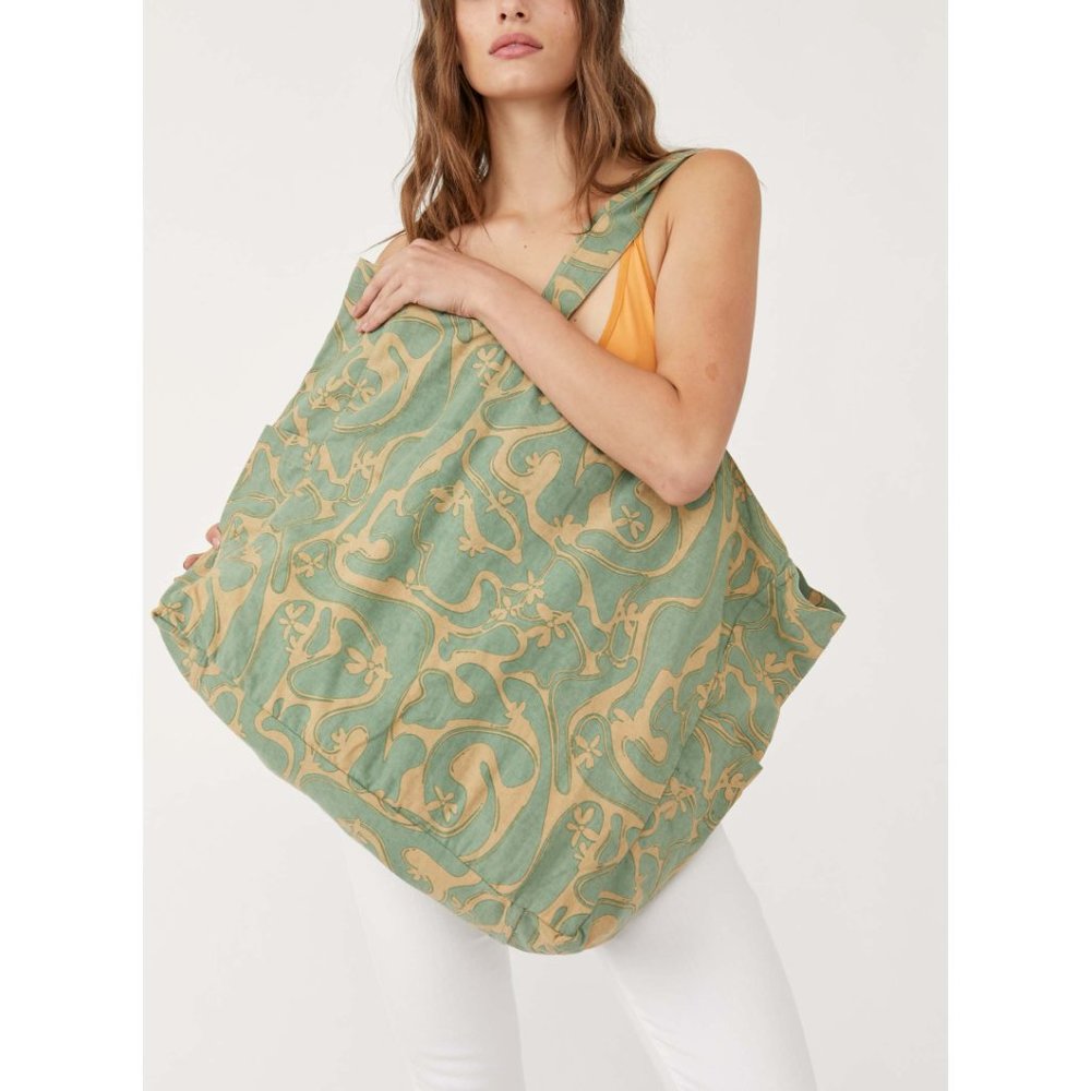 Free People Organic Veg Dyed Printed Tote / Wavy Baby